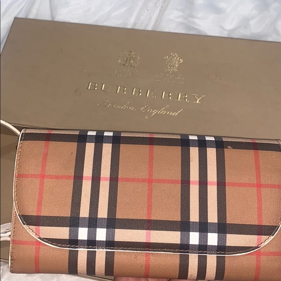 Burberry wallet purse - Picture 1 of 4
